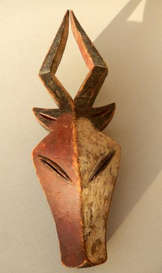 Masque zoomorphe africain
